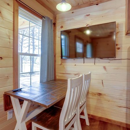 Lakeside Trenton Cabin On 7-Acre Property! Exterior photo